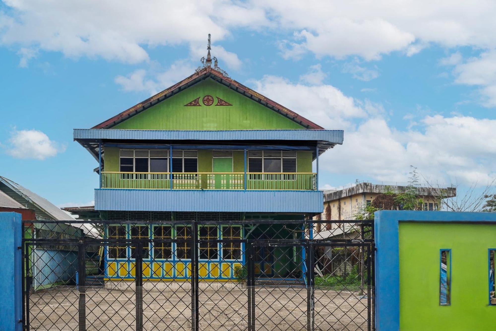 Spot On 92890 Losmen Bahalap Syariah Marabahannearsiring Marabahan Ulek Barito Banjarmasin (South Kalimantan) Exterior foto